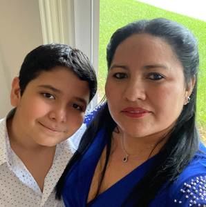 Meet your Posher, Gonzalez